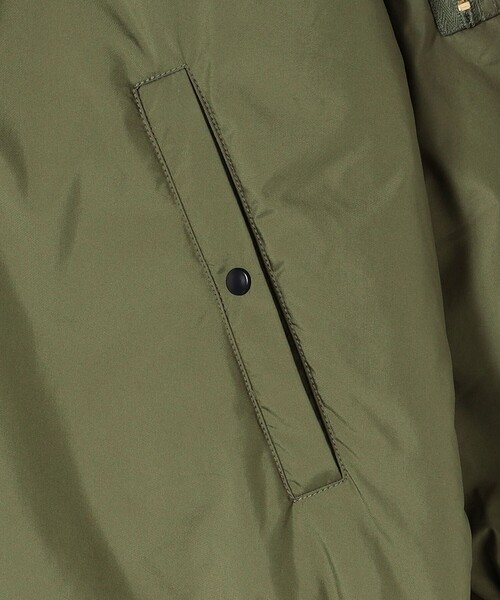 SHIPS(シップス)の「*〈撥水加工〉LIMONTAパフスリーブMA-1◇(MA-1・レディース・ブラック/ネイビー/オリーブ/ナチュラル・ONE SIZE)」の13枚目の写真