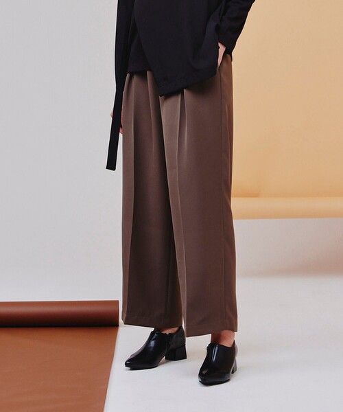 tk.TAKEO KIKUCHI(ティーケータケオキクチ)の「◆ギミックベルトダブルクロスパンツ(その他パンツ・レディース・アイボリー/ブラウン系その他/ブラック・66)」の1枚目の写真