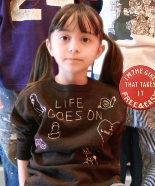 DENIM DUNGAREE(デニムダンガリー)の「DENIM DUNGAREE/デニム&ダンガリー テンジク LIFE TEE ロングスリーブT(Tシャツ/カットソー・キッズ・チャコールグレー/ホワイト/ダークブラウン・130/140)」の3枚目の写真