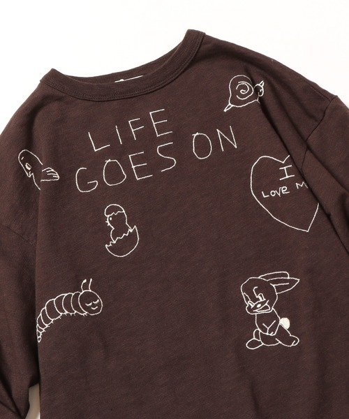 DENIM DUNGAREE(デニムダンガリー)の「DENIM DUNGAREE/デニム&ダンガリー テンジク LIFE TEE ロングスリーブT(Tシャツ/カットソー・キッズ・チャコールグレー/ホワイト/ダークブラウン・130/140)」の7枚目の写真