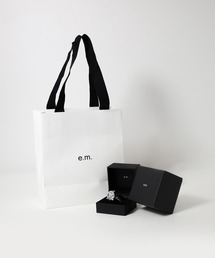 e.m.（イーエム）の「ブラックギフトボックス/サプライズ/誕生日/記念日/保管（その他小物）」