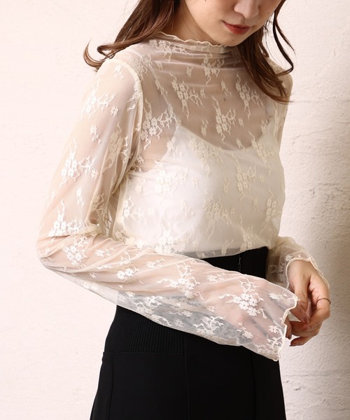 one after another NICE CLAUP（ワンアフターアナザーナイスクラップ）の「レースflowerインナー（Tシャツ/カットソー・レディース・ブラック/ベージュ/アイボリー/ホワイト系その他・FREE）」の2枚目の写真