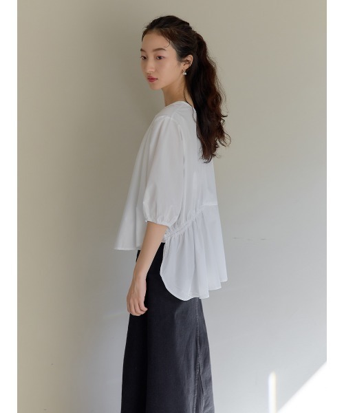 Ayla(アイラ)の「asymmetry gather blouse(Tシャツ/カットソー・レディース・ブラック/ホワイト・FREE)」の9枚目の写真