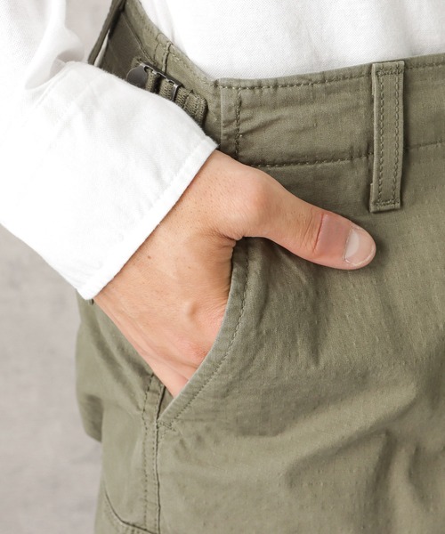 Mac-House(マックハウス)の「Levi's DENIZEN リーバイス デニゼン ルーズカーゴパンツ(カーゴパンツ・メンズ・カーキ・34inch/32inch/30inch)」の2枚目の写真