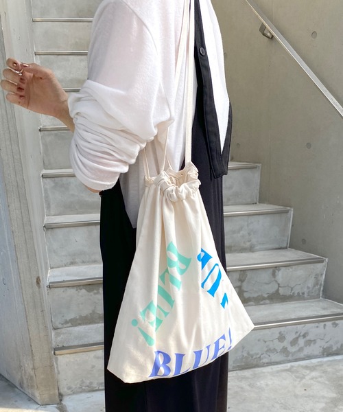 SHENERY（シーナリー）の「BLUE!BLUE!BLUE!BAG（トートバッグ・レディース・オフホワイト・FREE）」の6枚目の写真