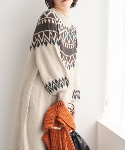 Chaco closet（チャコ クローゼット）の「求心ジャガードニットワンピース（ワンピース・レディース・アイボリー/ブラック・FREE）」の4枚目の写真