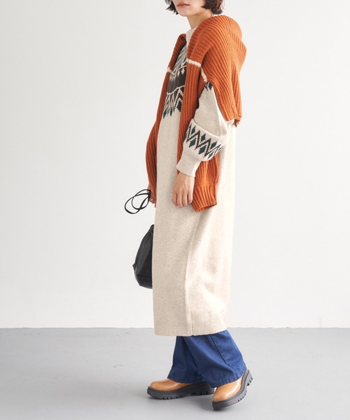 Chaco closet（チャコ クローゼット）の「求心ジャガードニットワンピース（ワンピース・レディース・アイボリー/ブラック・FREE）」の9枚目の写真