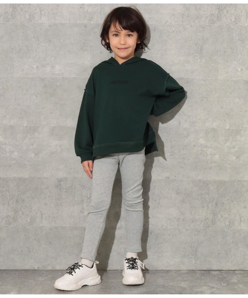 ANAP kids（アナップキッズ）の「裏毛ビッグロゴフーディートップススウェット（パーカー・キッズ・スミクロ/モスグリーン/ライトグレー・120cm/130cm/110cm）」の11枚目の写真