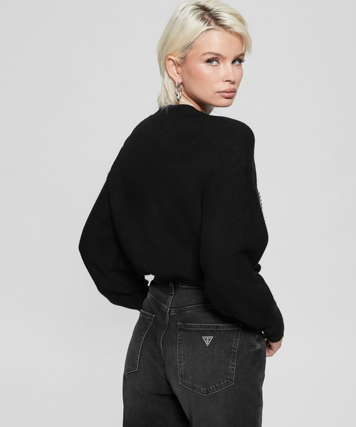 Guess(ゲス)の「Estelle Logo Sweater(ニット/セーター・レディース・ブラック・SMALL/MEDIUM/X-SMALL)」の2枚目の写真