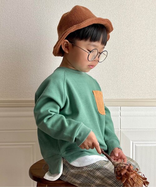 BREEZE（ブリーズ）の「あったかレイヤードトレーナー（スウェット・キッズ・ベージュ/レインボー/イエロー/チャコール/ブルー/グリーン/ピンク・100/110/130/140/90/120/80）」の4枚目の写真