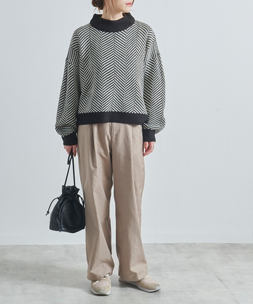 Fizz(フィズ)の「【Fizz/フィズ】 アクリルバルキー ヘリンボーン柄ハイネックニット(ニット/セーター・レディース・ブルー/ベージュ/ブラック・M)」の8枚目の写真