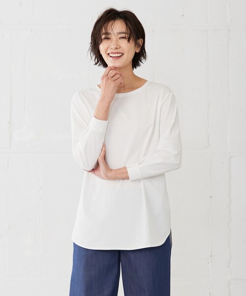 J.PRESS Ladies(J.プレス レディス)の「ベーシックジャージー ロングTシャツ カットソー(Tシャツ/カットソー・レディース・ライトグレー系/ホワイト系・SMALL)」の2枚目の写真