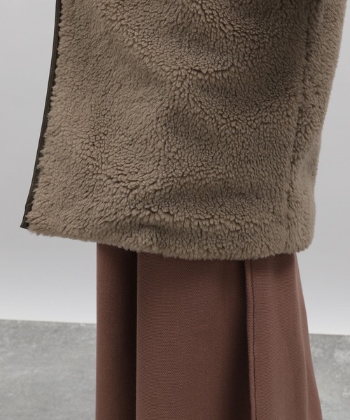 LAKOLE（ラコレ）の「パイピングボアコート / 178407（ノーカラーコート・レディース・アイボリー/ブラック/ブラウン系その他・MEDIUM/SMALL）」の11枚目の写真