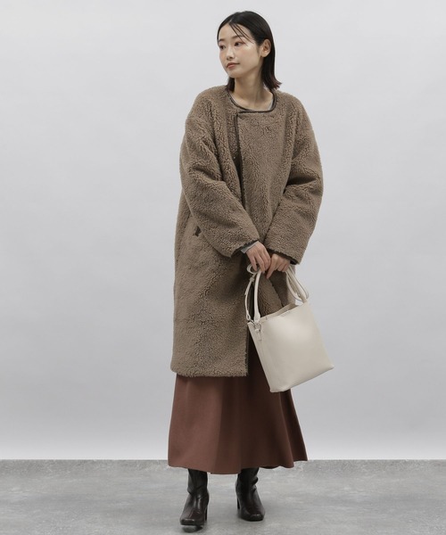 LAKOLE（ラコレ）の「パイピングボアコート / 178407（ノーカラーコート・レディース・アイボリー/ブラック/ブラウン系その他・MEDIUM/SMALL）」の17枚目の写真