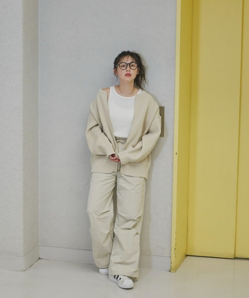 Auntie Rosa Holiday（アンティローザホリデー）の「フルジップニットオーバーカーディガン（カーディガン/ボレロ・レディース・ブラック/ピンク/アイボリー・FREE）」の10枚目の写真