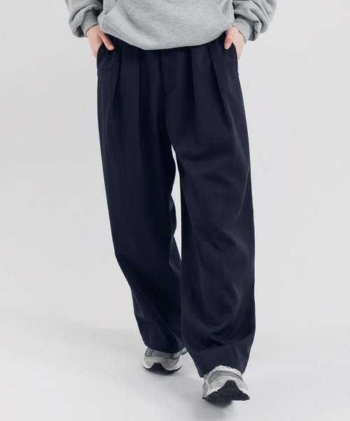 MUHET（ミュエータ）の「2タックワイドパンツ（スラックス・レディース・アイボリー/スモークグレー/ネイビー/ブラウン・MEDIUM/SMALL/X-LARGE）」の4枚目の写真