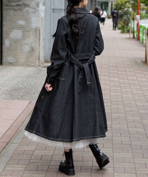 pumpkin port(パンプキンポート)の「ストレッチデニム ワンピースコート(トレンチコート・レディース・ブラック/ネイビー・MEDIUM)」の9枚目の写真