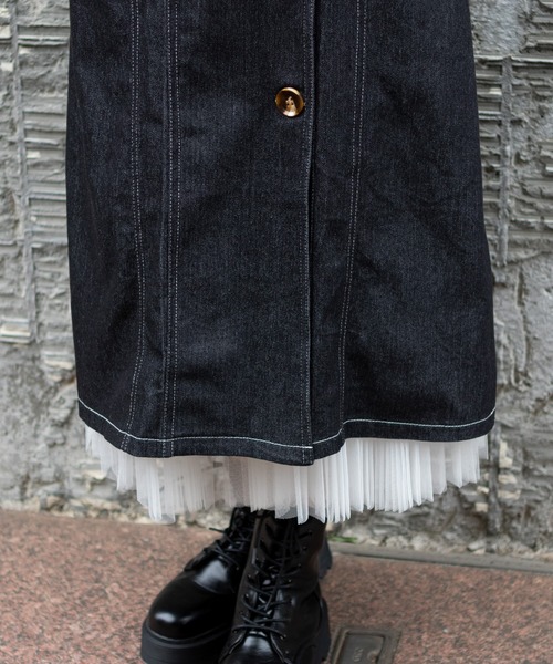 pumpkin port(パンプキンポート)の「ストレッチデニム ワンピースコート(トレンチコート・レディース・ブラック/ネイビー・MEDIUM)」の7枚目の写真