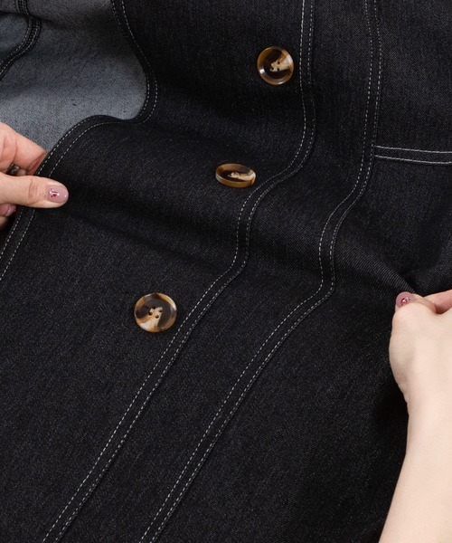 pumpkin port(パンプキンポート)の「ストレッチデニム ワンピースコート(トレンチコート・レディース・ブラック/ネイビー・MEDIUM)」の11枚目の写真