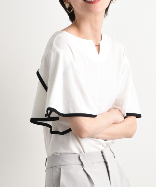 INTERPLANET（インタープラネット）の「【接触冷感】前後2ＷＡＹ配色パイピングプルオーバー（Tシャツ/カットソー・レディース・オフホワイト/グレイッシュベージュ/ブラック・FREE）」の2枚目の写真