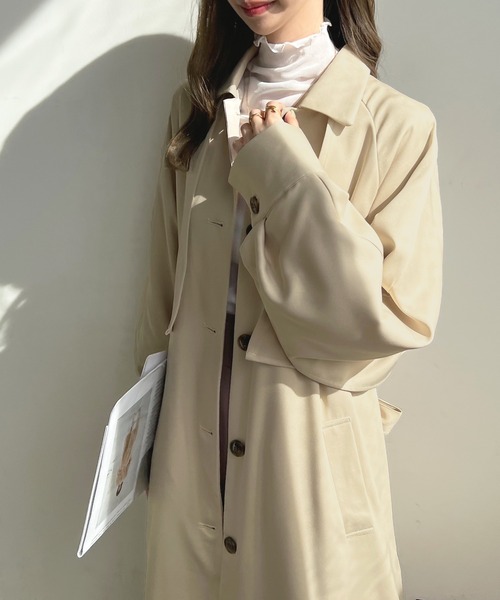 Futier land(フューティアランド)の「ケープトレンチコート(トレンチコート・レディース・ベージュ/ネイビー/アイボリー・MEDIUM)」の18枚目の写真