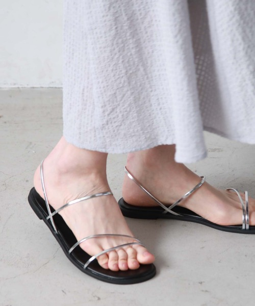 archives（アルシーヴ）の「アシンメトリーラインサンダル（サンダル・レディース・ブラウン/グレー/ブラック・MEDIUM/LARGE）」の15枚目の写真