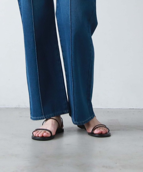 archives（アルシーヴ）の「アシンメトリーラインサンダル（サンダル・レディース・ブラウン/グレー/ブラック・MEDIUM/LARGE）」の19枚目の写真