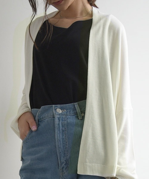 and it_(アンドイット)の「レーヨンニットトッパーカーディガン(カーディガン/ボレロ・レディース・サックスブルー/アイボリー/ロイヤルブルー/ブラック・M-L)」の13枚目の写真