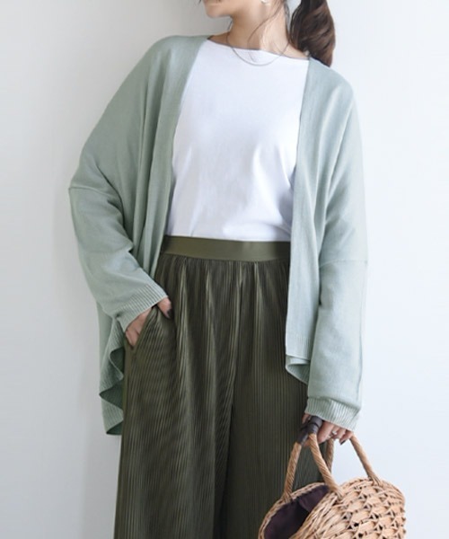 and it_(アンドイット)の「レーヨンニットトッパーカーディガン(カーディガン/ボレロ・レディース・サックスブルー/アイボリー/ロイヤルブルー/ブラック・M-L)」の14枚目の写真