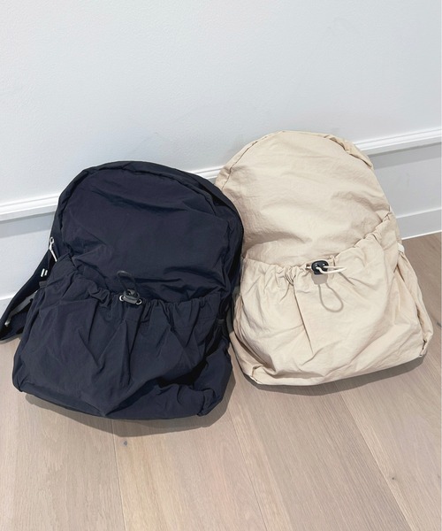 apres jour(アプレジュール)の「【apres jour×ARIAZ】ポケットバッグパック(バックパック/リュック・レディース・ブラック/アイボリー・FREE)」の13枚目の写真