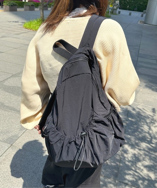 apres jour(アプレジュール)の「【apres jour×ARIAZ】ポケットバッグパック(バックパック/リュック・レディース・ブラック/アイボリー・FREE)」の17枚目の写真
