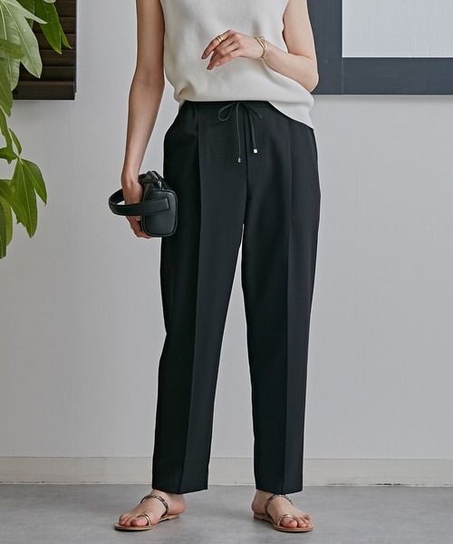 NANO universe（ナノユニバース）の「LB.03/ピンタックイージーパンツ（その他パンツ・レディース・オフホワイト/ブラック/ライム/グレー系その他4/オレンジ・XS/S/M）」の2枚目の写真