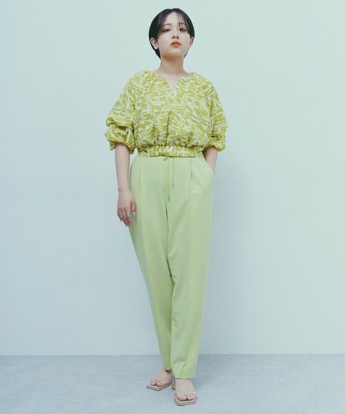 NANO universe（ナノユニバース）の「LB.03/ピンタックイージーパンツ（その他パンツ・レディース・オフホワイト/ブラック/ライム/グレー系その他4/オレンジ・XS/S/M）」の15枚目の写真