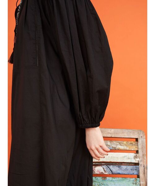 Disney（ディズニー）の「Chip & Dale/刺繍ワンピース（ワンピース・レディース・オフホワイト/ブラック・FREE）」の10枚目の写真