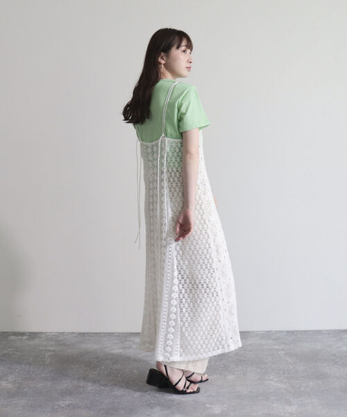 fredy emue（フレディエミュ）の「レース切替キャミワンピース（ワンピース・レディース・チャコールグレー/アイボリー・38）」の7枚目の写真