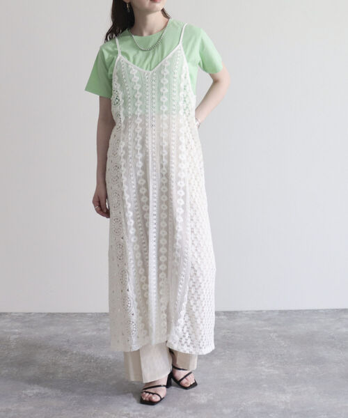 fredy emue（フレディエミュ）の「レース切替キャミワンピース（ワンピース・レディース・チャコールグレー/アイボリー・38）」の3枚目の写真