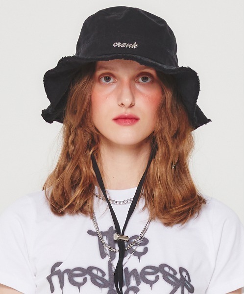CRANK（クランク）の「【CRANK/クランク】LOGO STRING BUCKET HAT / サファリハット ストリング バケットハット（ハット・レディース・ブラック/ベージュ/ブルー・ONE SIZE）」の7枚目の写真
