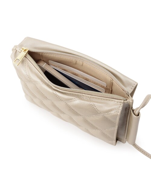 grove（グローブ）の「◆ダブルキルトマルチショルダー（ショルダーバッグ・レディース・ブラック/ゴールド/アイボリー/レモンイエロー・00）」の11枚目の写真