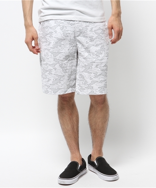 WEGO（ウィゴー）の「WEGO/グラフィティカモフラショーツ（その他パンツ・メンズ・ブラック/ホワイト・MEDIUM/LARGE）」の3枚目の写真