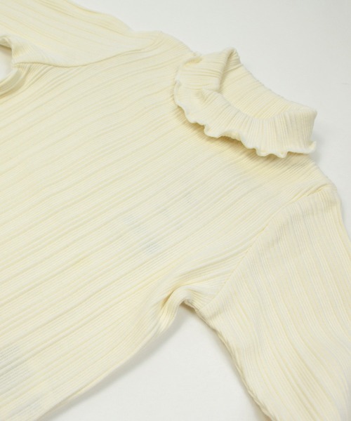 chil2（チルツー）の「ランダムテレコ ハイネックTシャツ（Tシャツ/カットソー・キッズ・ベージュ/ミント/ラベンダー/チャコールグレー/クリーム/ピンク・90cm/110cm/120cm/80ｃｍ/140cm/100cm/130cm）」の16枚目の写真