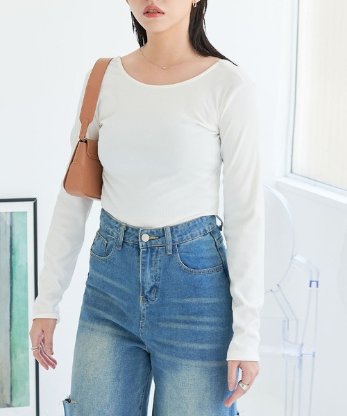 ECRIRE（エクリール）の「バックオープン ロングスリーブカットソー（Tシャツ/カットソー・レディース・アイボリー/ブラック・M）」の10枚目の写真