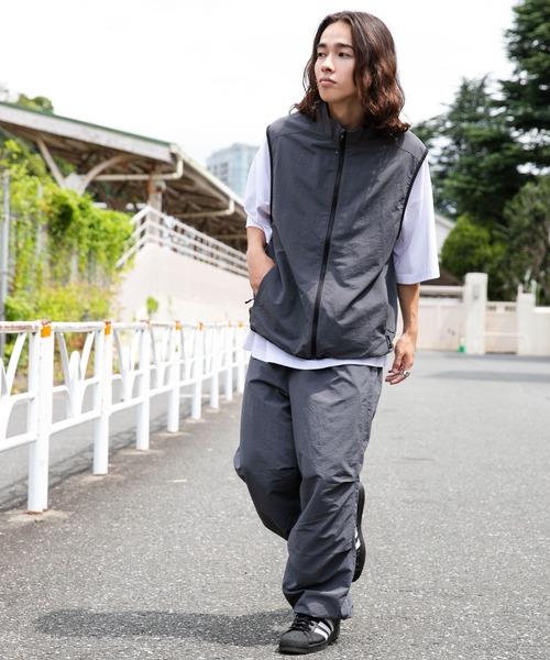 WEGO（ウィゴー）の「WEGO/【セットアップ対応】ナイロントラックベスト（ベスト・メンズ・ブラック/ダークグレー・FREE）」の16枚目の写真