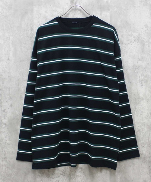 SHISKY(シスキー)の「ボーダーBIGシルエット ロンT(Tシャツ/カットソー・メンズ・チャコール/ベージュ/ネイビー/オフホワイト/ダークグリーン/ブラック/グレー系/ベージュ系/パープル系/ホワイト系/ブラック系・M/L/XL)」の4枚目の写真
