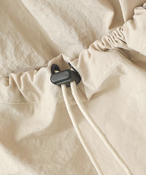 DAY CLOSET（デイ クローゼット）の「軽量ドロストナイロンリュックサック（バックパック/リュック・レディース・ベージュ/ブラック/ブルー・ONE SIZE）」の19枚目の写真