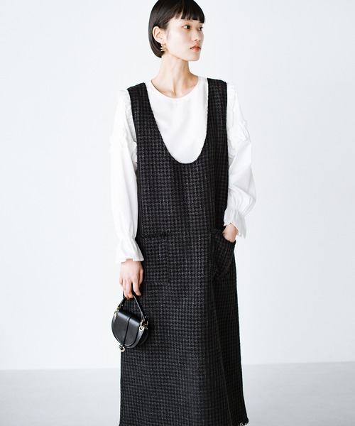 haco!（ハコ）の「きっちりと普段づかいの両立可能！　しっかり使えてちゃんと華やぐツイードジャンパースカート〈日々グッジョ部’s idea〉（ジャンパースカート・レディース・ブラック・SMALL/LARGE/MEDIUM/X-LARGE）」の4枚目の写真