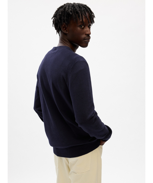 GAP（ギャップ）の「CashSoft カシミヤタッチ ニットプルオーバー(ユニセックス)（ニット/セーター・メンズ・ブラック/ネイビー/グレー/マルチ/ブルー/チャコールグレー・S/L/M/XL/XS）」の11枚目の写真