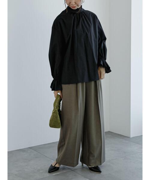 Te chichi（テチチ）の「前後2WAYパール釦スタンドフリルブラウス（シャツ/ブラウス・レディース・ブラック/オフホワイト/ネイビー・F）」の11枚目の写真