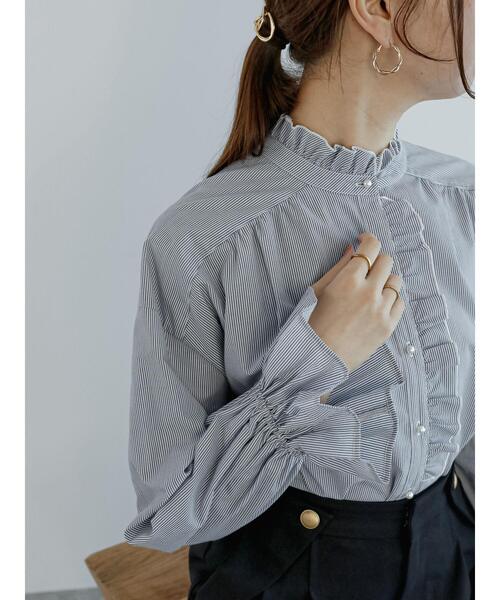 Te chichi（テチチ）の「前後2WAYパール釦スタンドフリルブラウス（シャツ/ブラウス・レディース・ブラック/オフホワイト/ネイビー・F）」の8枚目の写真