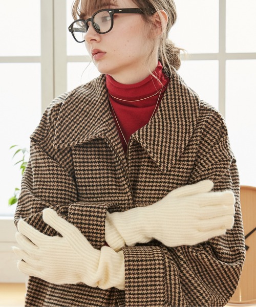 ANGIE（アンジー）の「【スマホ対応】リブニットグローブ/ニット手袋（手袋・レディース・グレー/ブラック/アイボリー/ベージュ・FREE）」の12枚目の写真