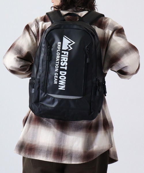 FIRST DOWN（ファーストダウン）の「JUNESELECT FIRSTDOWN　ターポリンリュック バックパック（バックパック/リュック・レディース・ブラック×ピンク/ブラック×ブラック/ブラック×ホワイト/ブラック×グリーン・FREE）」の5枚目の写真